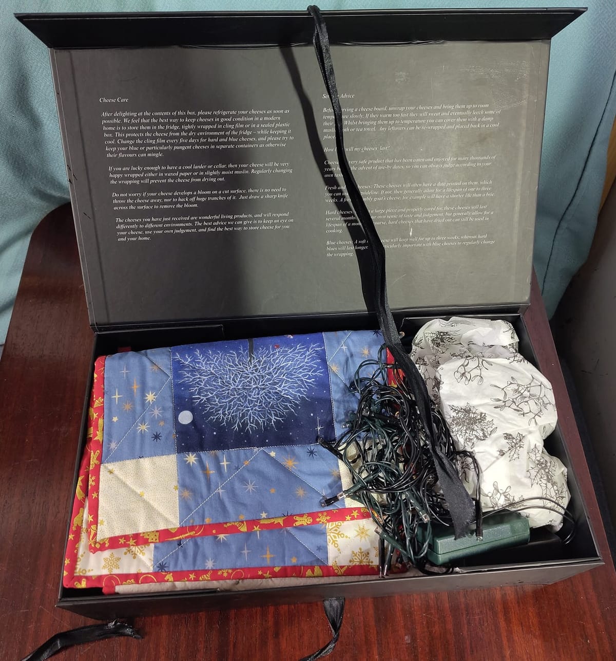 Preparing for a Sustainable & Minimal Christmas